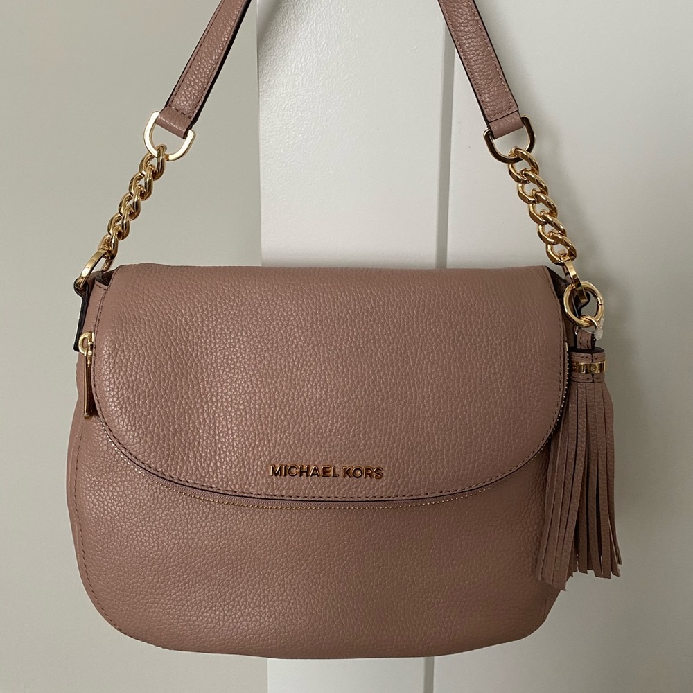 🌟New Markdown!🌟NWT blush leather MK Bedford